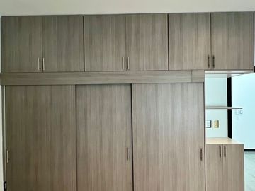 Casa en Venta en Esmeralda Norte Colima con Páneles Solares junto a Jardín!