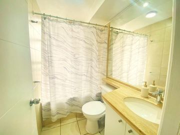 Hermoso Departamento 2D2B con estacionamiento y bodega, Santiago centro