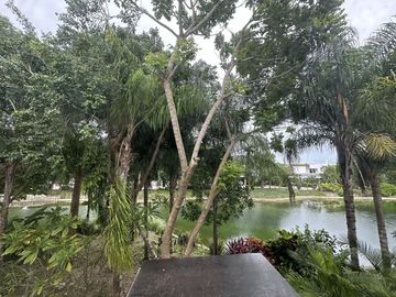 Casa en venta con vista al lago en privada Altozano, Mérida, Yucatán