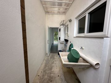 Casa en venta con vista al lago en privada Altozano, Mérida, Yucatán
