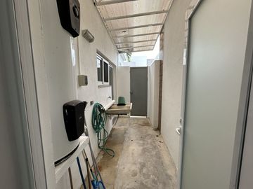 Casa en venta con vista al lago en privada Altozano, Mérida, Yucatán