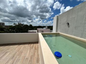 Venta de casa con 3 recámaras en Temozón Norte