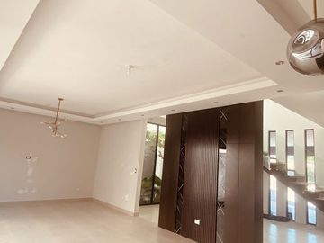 Casa en Venta, estricta Seguridad, El Uro, Monterrey, Nuevo León