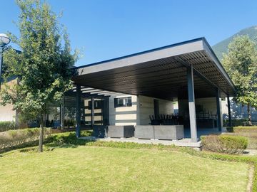 Casa en Venta, estricta Seguridad, El Uro, Monterrey, Nuevo León