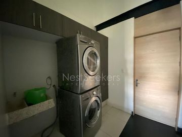 CASA EN VENTA, CERCA DE CLUB DE GOLF