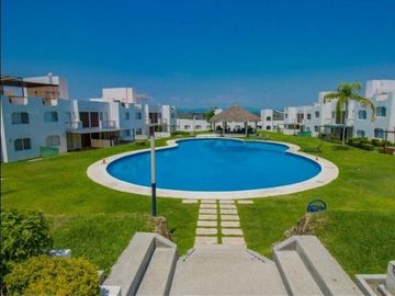 Casa en Venta, Club Náutico Teques, 3 Recamaras