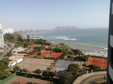 Hermoso Departamento en  Malecón Cisneros