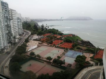 Hermoso Departamento en  Malecón Cisneros