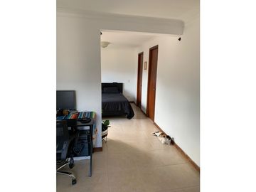 Apartamento en venta Loma de los Bernal, Medellín, ANT, Colombia