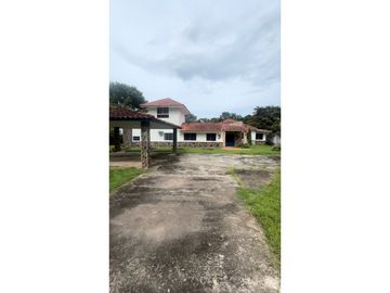 VENTA DE CASA EN SANTA CLARA CON 3600 MTS DE TERRENO