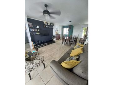 BRISAS NORTE | PH ALPES | SE VENDE | 3 REC | 2 ½ BAÑ | CBE | 2 PAR