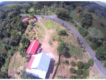 Se vende cabaña en Las Minas de Herrera.