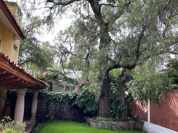 CASA EN VENTA EN CALLE CERRADA EN JARDINES DEL PEDREGAL