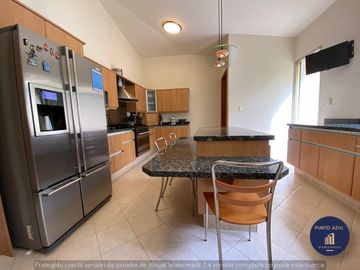 CASA EN VENTA EN CALLE CERRADA EN JARDINES DEL PEDREGAL