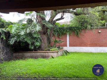 CASA EN VENTA EN CALLE CERRADA EN JARDINES DEL PEDREGAL