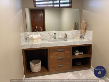 CASA EN VENTA EN CALLE CERRADA EN JARDINES DEL PEDREGAL