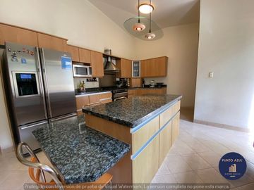 CASA EN VENTA EN CALLE CERRADA EN JARDINES DEL PEDREGAL
