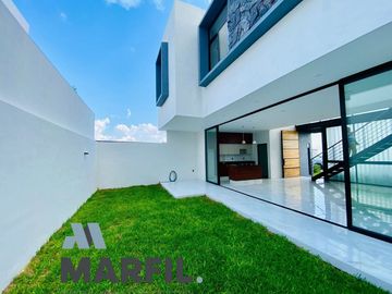 Casa nueva en Venta, Zona Norte de Colima, Fraccionamiento Privado LA HERRADURA.