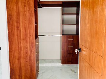 Casa nueva en Venta, Zona Norte de Colima, Fraccionamiento Privado LA HERRADURA.