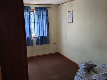 Excelente casa 4D/2B, dos pisos, con porche dos vehículos en comuna de Maipú