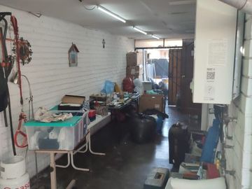 Excelente casa 4D/2B, dos pisos, con porche dos vehículos en comuna de Maipú