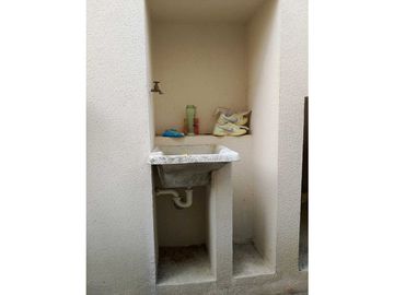 Alquilo o vendo casa Los Prados 1
