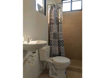 Alquilo o vendo casa Los Prados 1