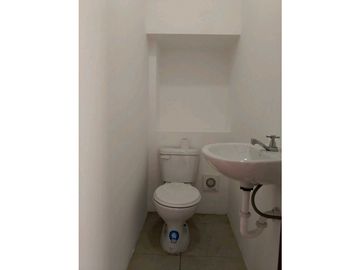 Alquilo o vendo casa Los Prados 1