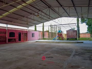 Villa de Descanso con Salón de Eventos Cerca Rancho 3 Potrillos