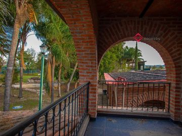 Villa de Descanso con Salón de Eventos Cerca Rancho 3 Potrillos