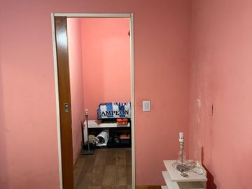 Casa en venta de 4 dormitorios c/ cochera en Nueva Pompeya