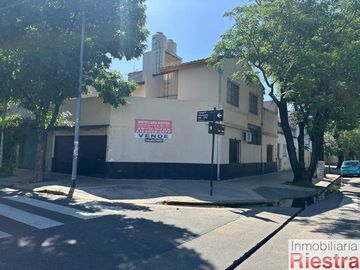 Casa en venta de 4 dormitorios c/ cochera en Nueva Pompeya