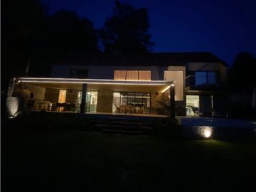 Casa en Venta en Valle de Bravo,