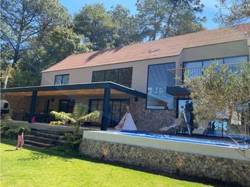 Casa en Venta en Valle de Bravo,