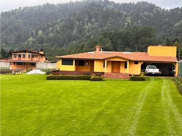 CASA EN VENTA O RENTA EN LOS SAUCOS