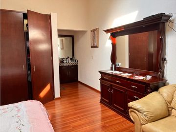 CASA EN VENTA O RENTA EN LOS SAUCOS
