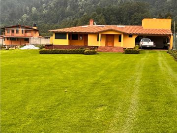 CASA EN VENTA O RENTA EN LOS SAUCOS