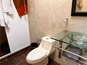 CASA EN VENTA O RENTA EN LOS SAUCOS