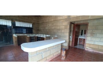 OPORTUNIDAD, CASA EN VENTA VALLE DE BRAVO