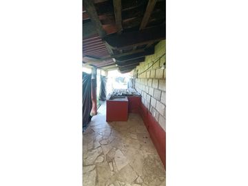 OPORTUNIDAD, CASA EN VENTA VALLE DE BRAVO