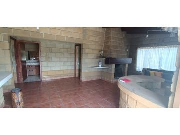 OPORTUNIDAD, CASA EN VENTA VALLE DE BRAVO