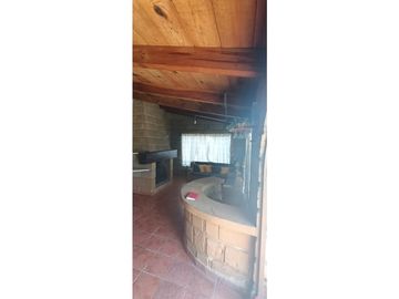 OPORTUNIDAD, CASA EN VENTA VALLE DE BRAVO