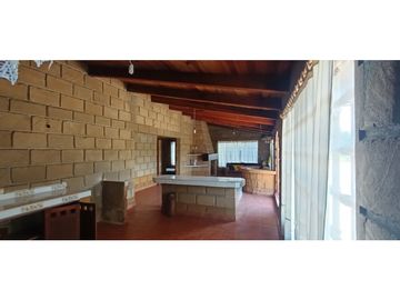 OPORTUNIDAD, CASA EN VENTA VALLE DE BRAVO
