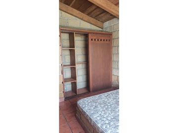OPORTUNIDAD, CASA EN VENTA VALLE DE BRAVO