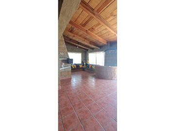 OPORTUNIDAD, CASA EN VENTA VALLE DE BRAVO