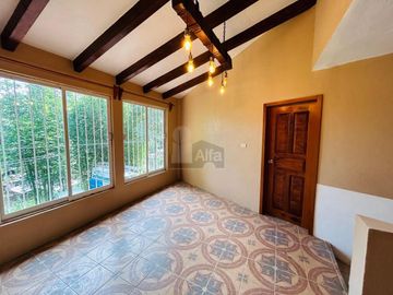 Casa sola en venta en Mártires de Chicago, Xalapa, Veracruz