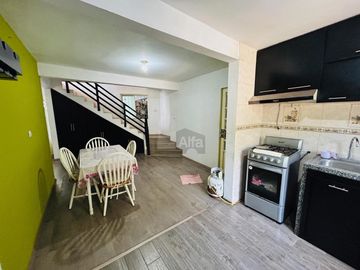 Casa sola en venta en Mártires de Chicago, Xalapa, Veracruz