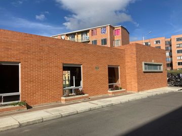 Se vende un hermoso apartamento ubicado en un quinto piso