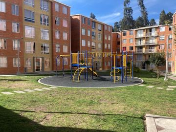 Se vende un hermoso apartamento ubicado en un quinto piso