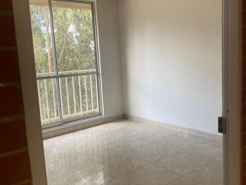 Se vende un hermoso apartamento ubicado en un quinto piso